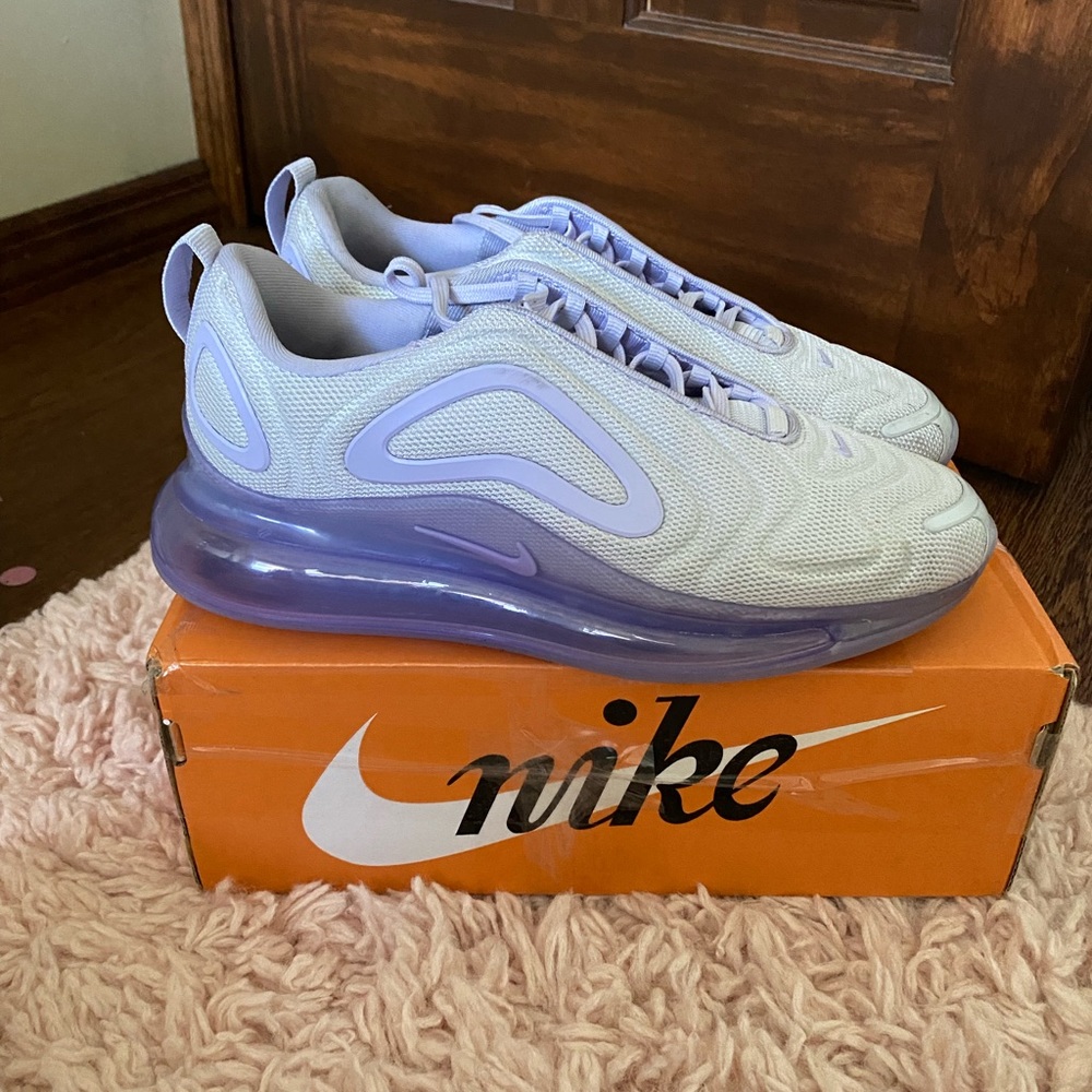 Nike snickers